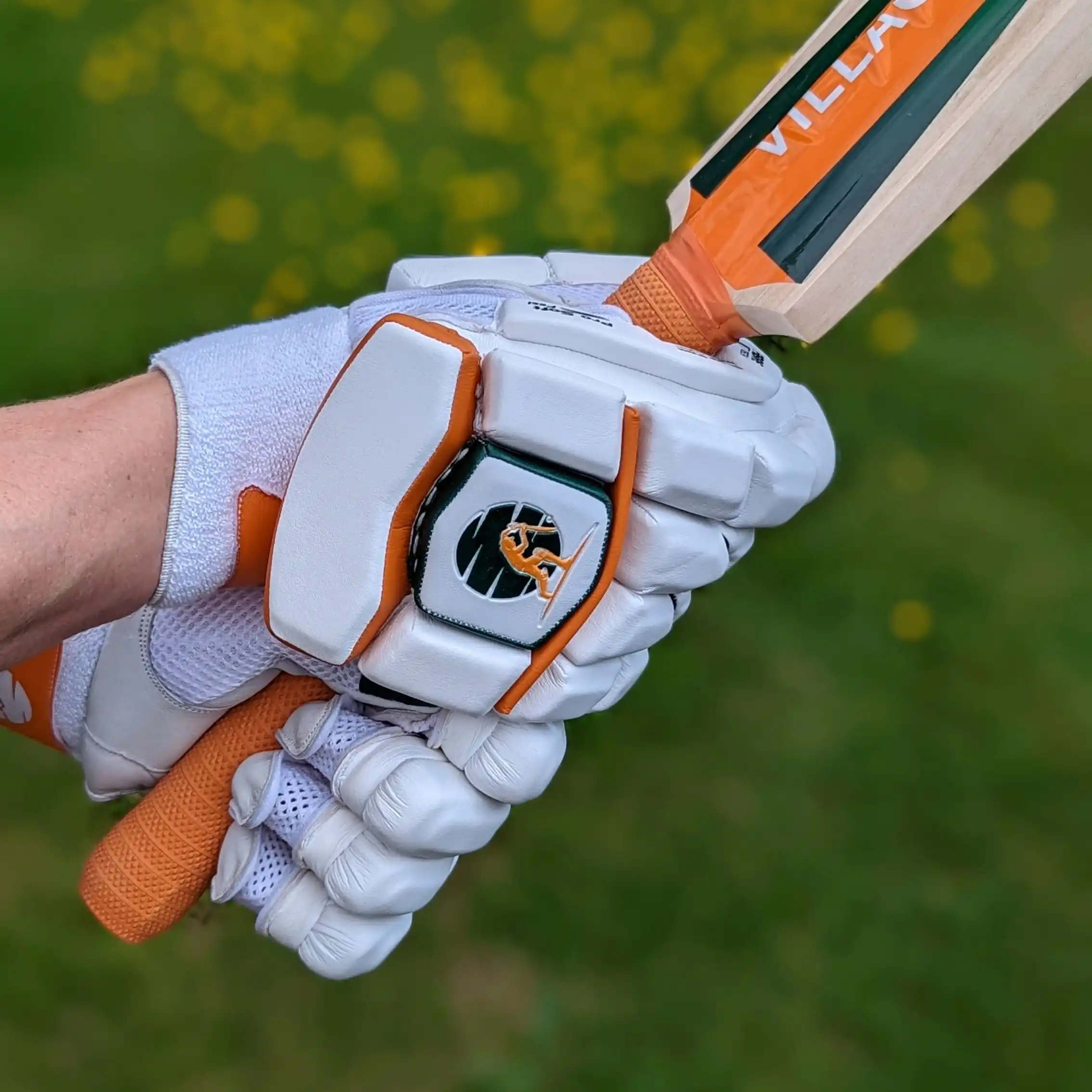Role of Gloves and Handle cricket